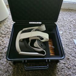 Quest Meta 3 512gb VR Headset WITH Hardcase