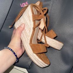 New Heels/sandals Size 6