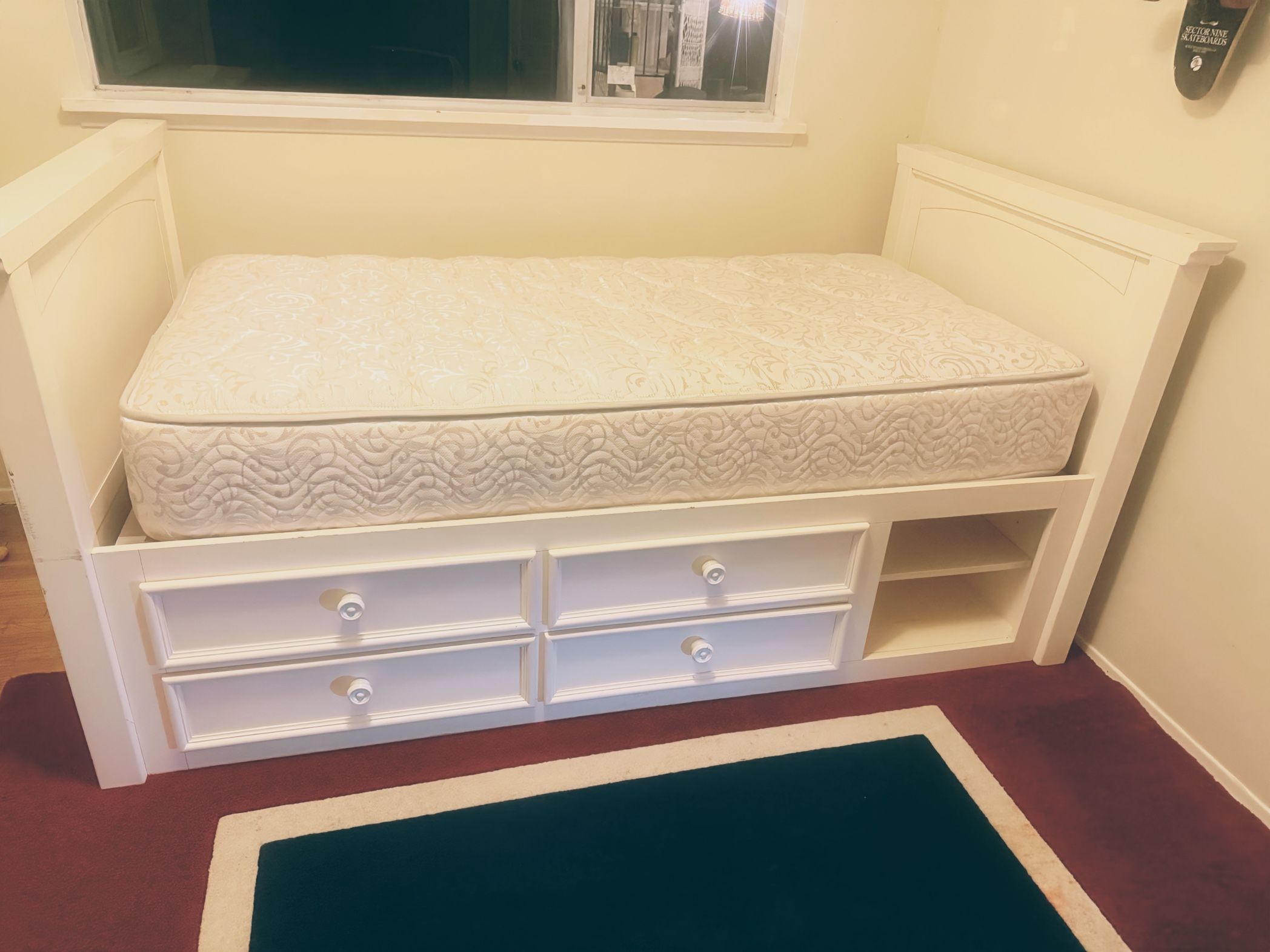 ⭐️Pending ⭐️Solid Wood Twin Bed & Twin Mattress