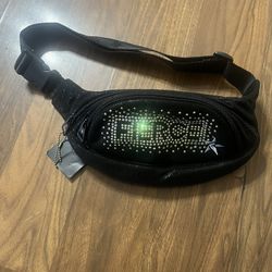 Rebel athletic Fanny pack in faux suede black 