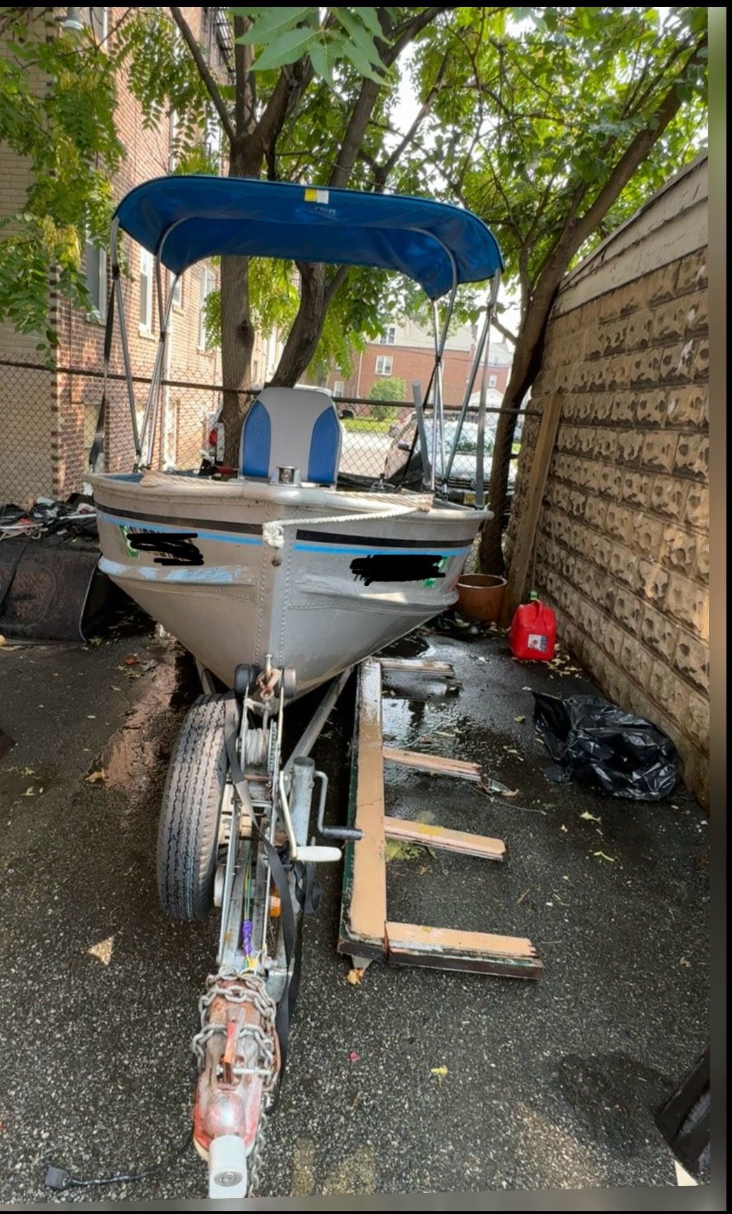 Aluminum Boat With Johnson Motor And Trailer