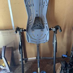 New Teeter Hang up FitSpine X3 Inversion Table 
