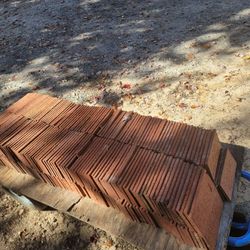 4x8in 7/16 Thick River Red Pavers Approx. 650pcs  $0.25 apiece