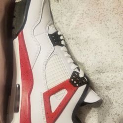 Air Jordan Retro 4 Size 8