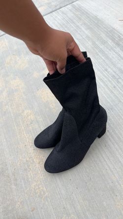 Size 8 glitter heeled boots