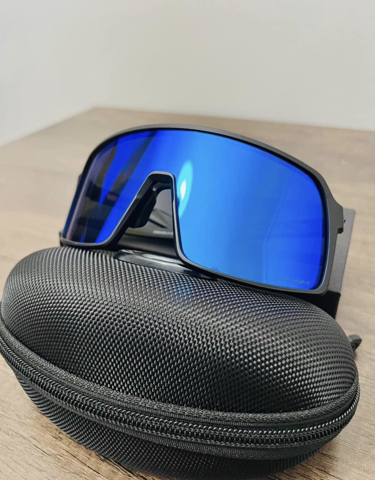 Oakley Sutro Black w/ Blue Prizm Lens