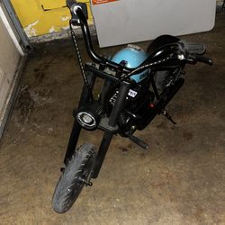 Mini Cruiser HYPERGOGO Electric Bike 