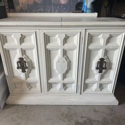 Drexel Too Server / Buffet Hutch