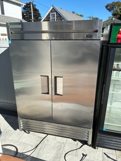 Two door refrigerator cooler