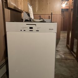 Miele Dishwasher 