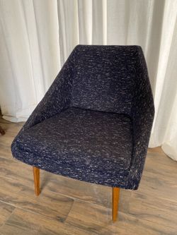MID CENTURY CHAIR WEST ELM
