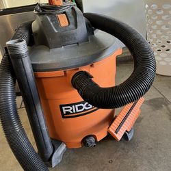 RIDGID Shop Vacuum 