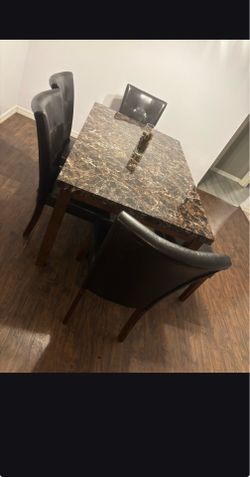 Dining set