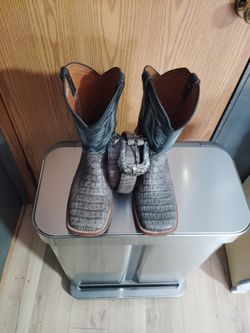size 10 lizard belly boots