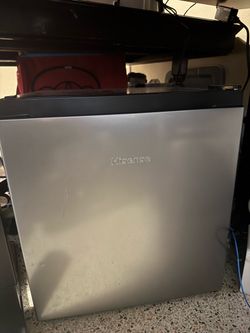 Hisense Mini Fridge with freezer