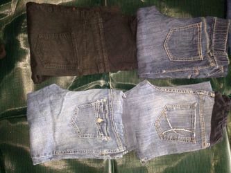 4 Medium maternity jeans