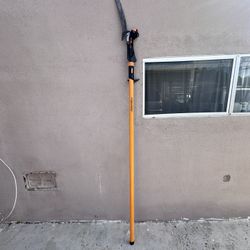  Fiskars 16 Ft. Extendable 2-in-1 Pruner and Pole Saw