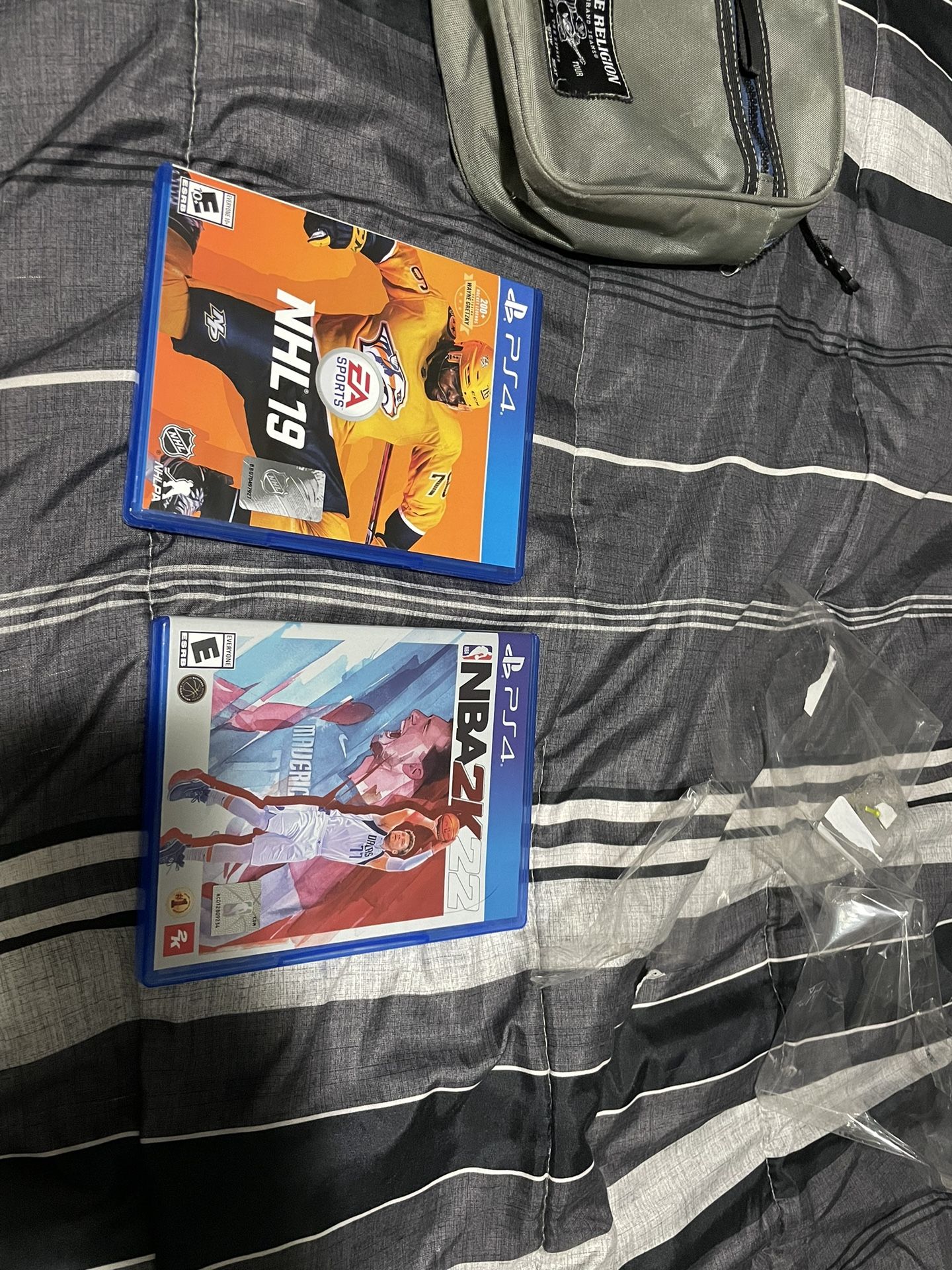 NBA2K22 And NHL19
