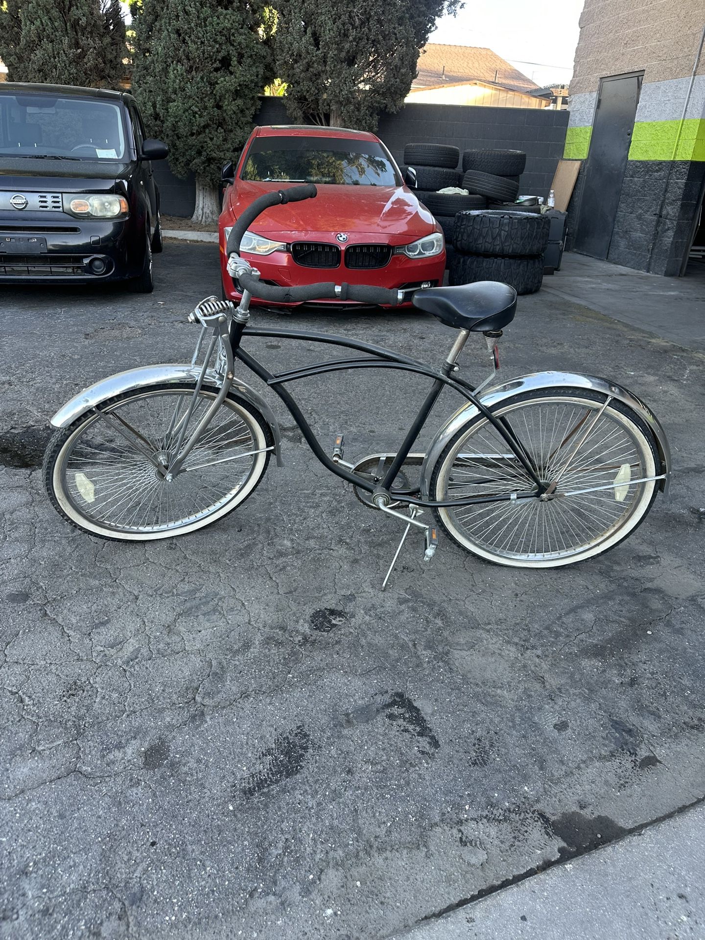 Lowrider Beach Cruiser Bike