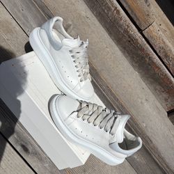 Alexander Mcqueen , Jordan’s 