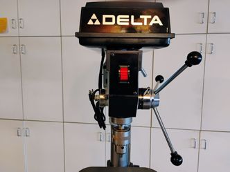 Delta Floor Drill Press 17" Like New!