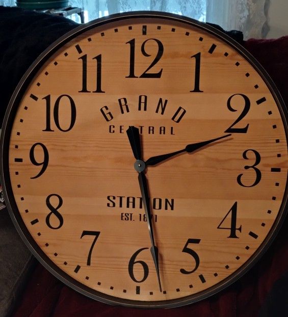 Large 24" Wall Clock