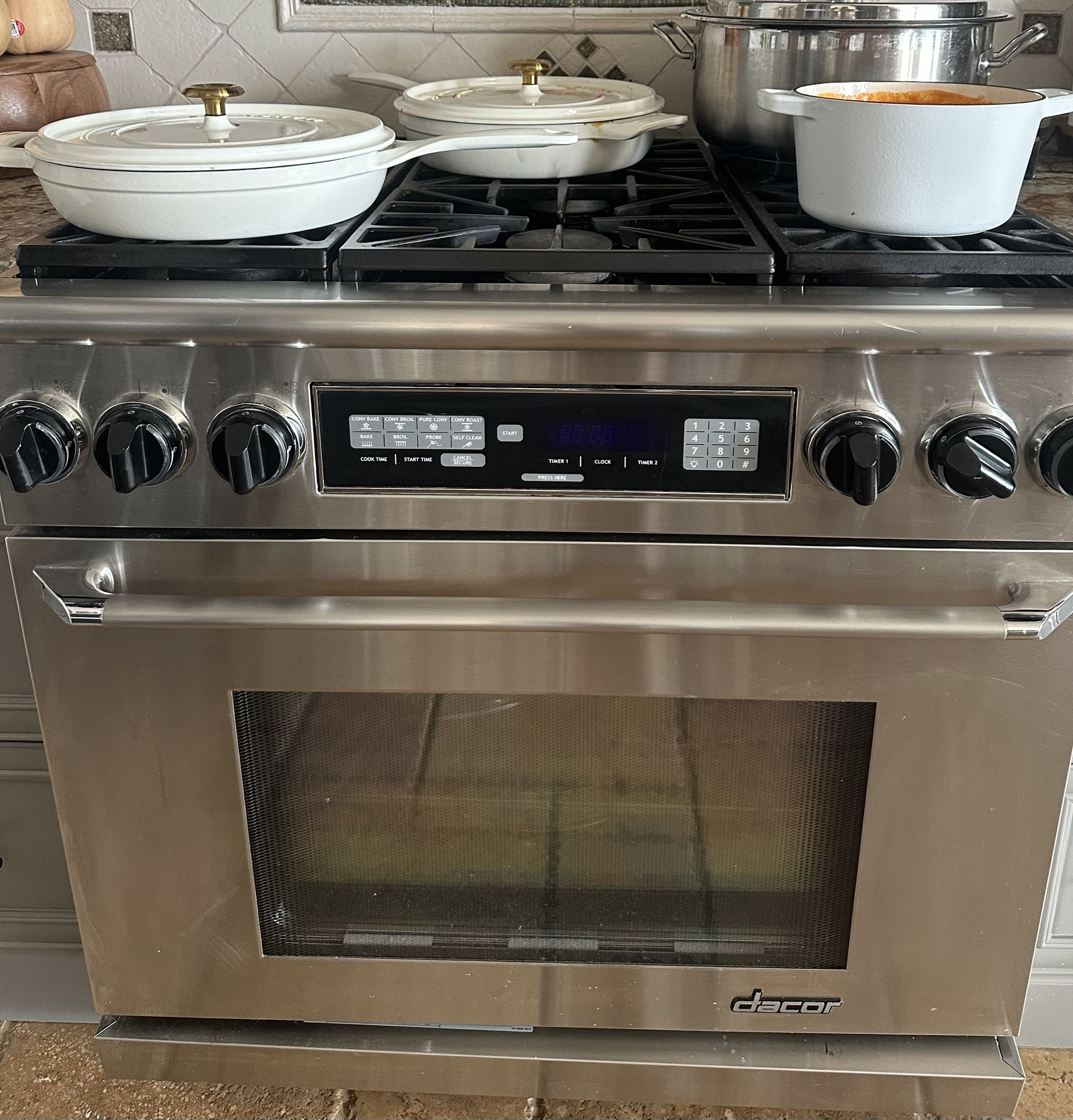 Dacor Stove With Oven 