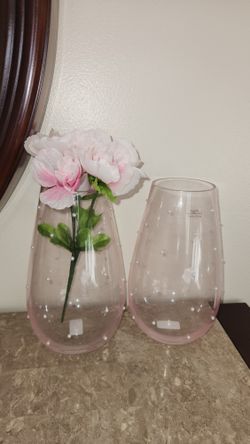 2 Vases New