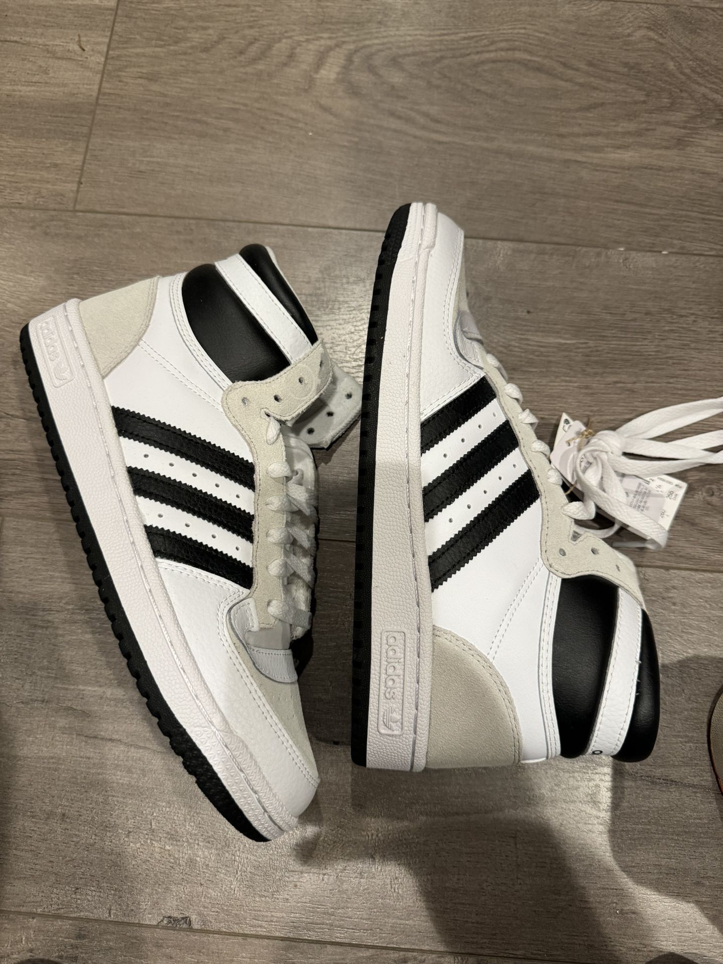 Adidas High Top Size 8 Men New