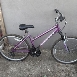 Diamondback women’s mountain bike