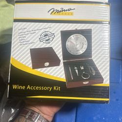 Wine Accessory Kit