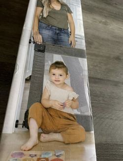 NEW Baby Delight Span 48 Expandable Folding Gate New, Open Box 27" High 30" to 48" Wide Pressure Mounted