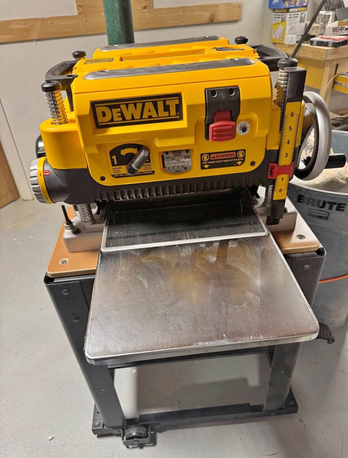 Dewalt~15AMP~Corded~13inch~Planer
