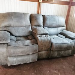 Powered Reclining Sofa