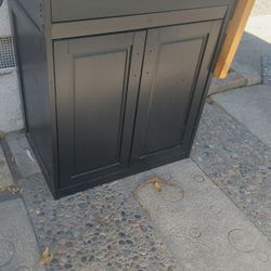 Free Cabinet