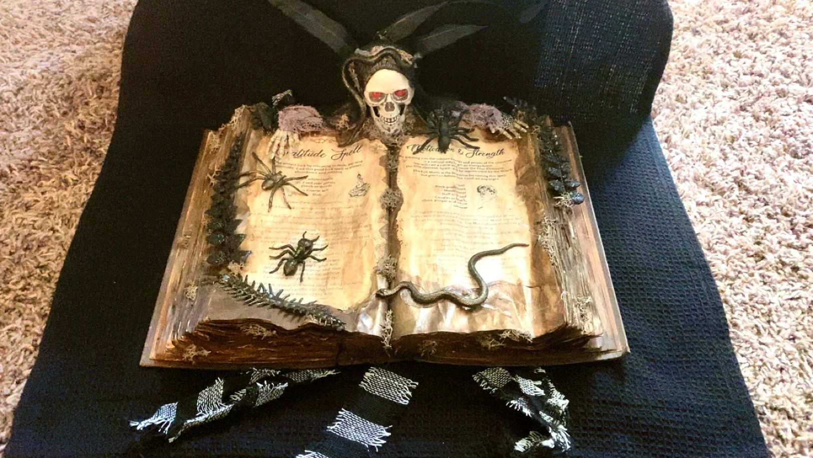 Handmade Haunted Spell Book Prop – Gothic Halloween Decoration with Creepy Spiders & Skull”