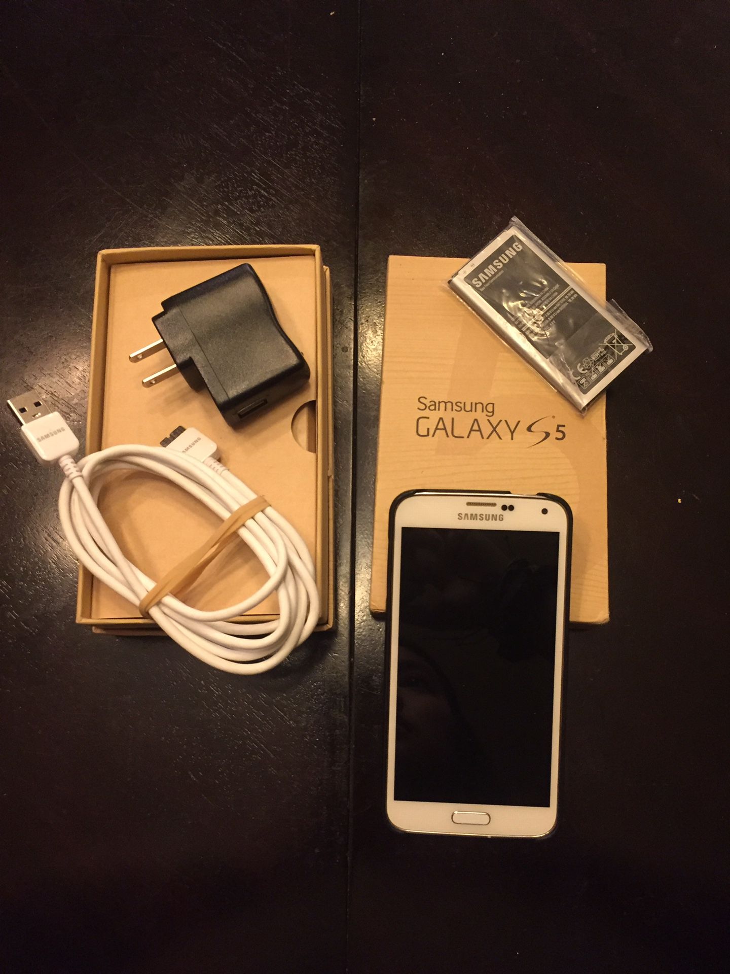 Samsung Galaxy S5 w/ Case, Charger, and Extra Battery