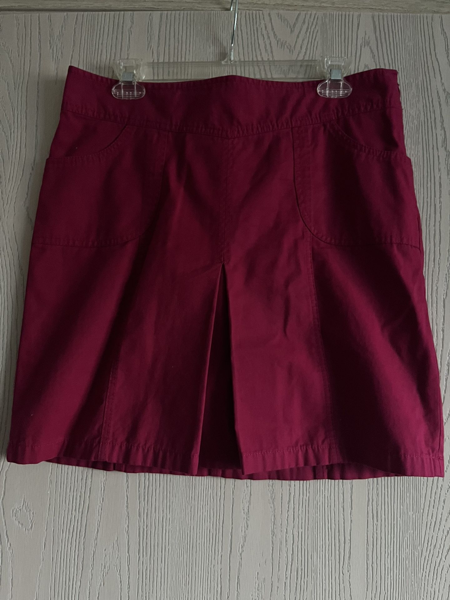 Ann Taylor Red Skirt with Front Pleat Women’s Size 8
