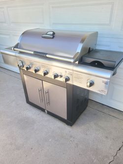Brinkmann 6-burner propane gas grill / Asador
