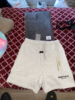 Light OATME essential shorts brand new