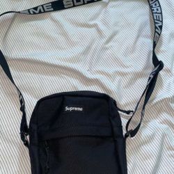 Supreme Shoulder Bag (ss18)