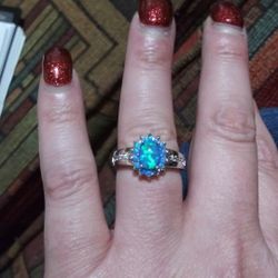 New 10k White Gold Blue Fire Opal Ring Size 7
