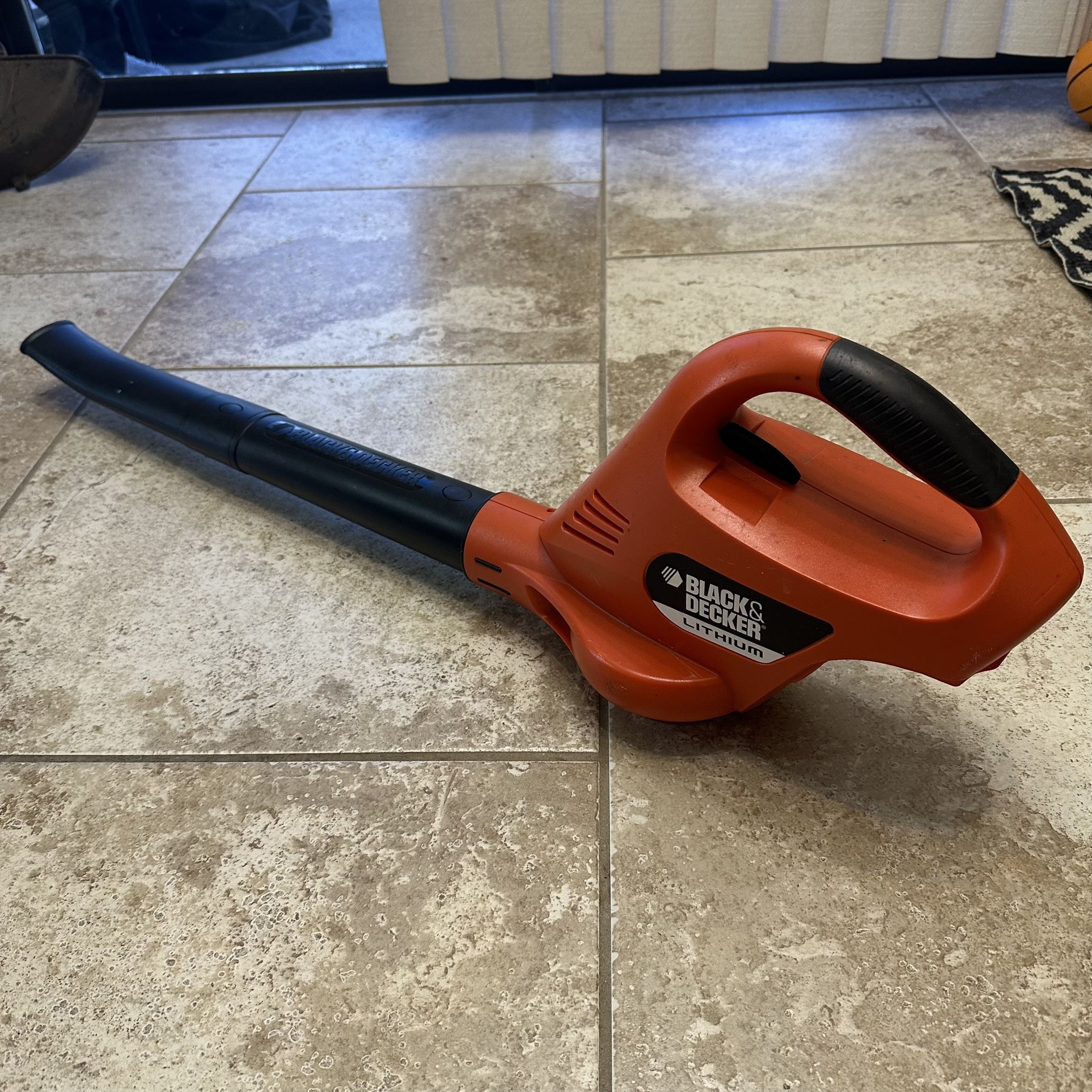 Black & Decker Lithium Battery Cordless Leaf Blower  