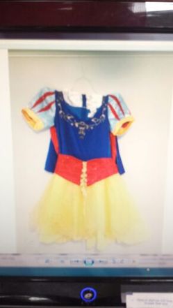 Halloween costume Snow White