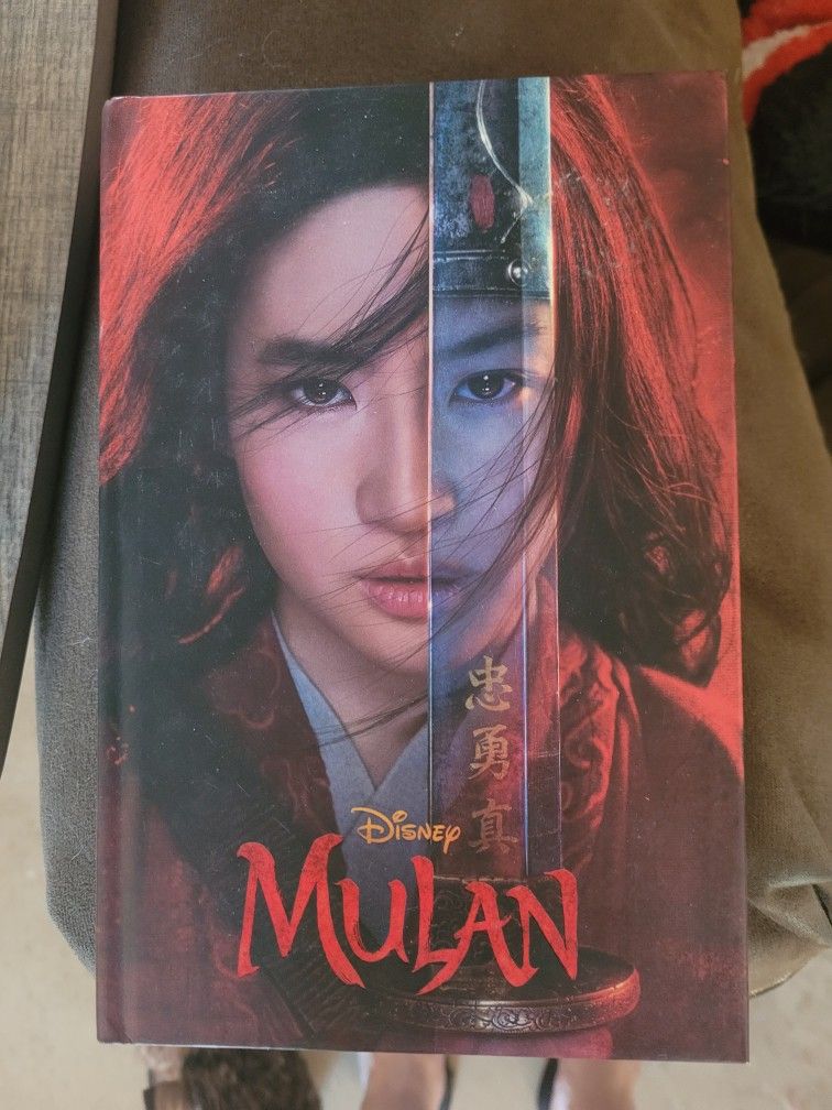 Disney's Mulan Novel In Hardback