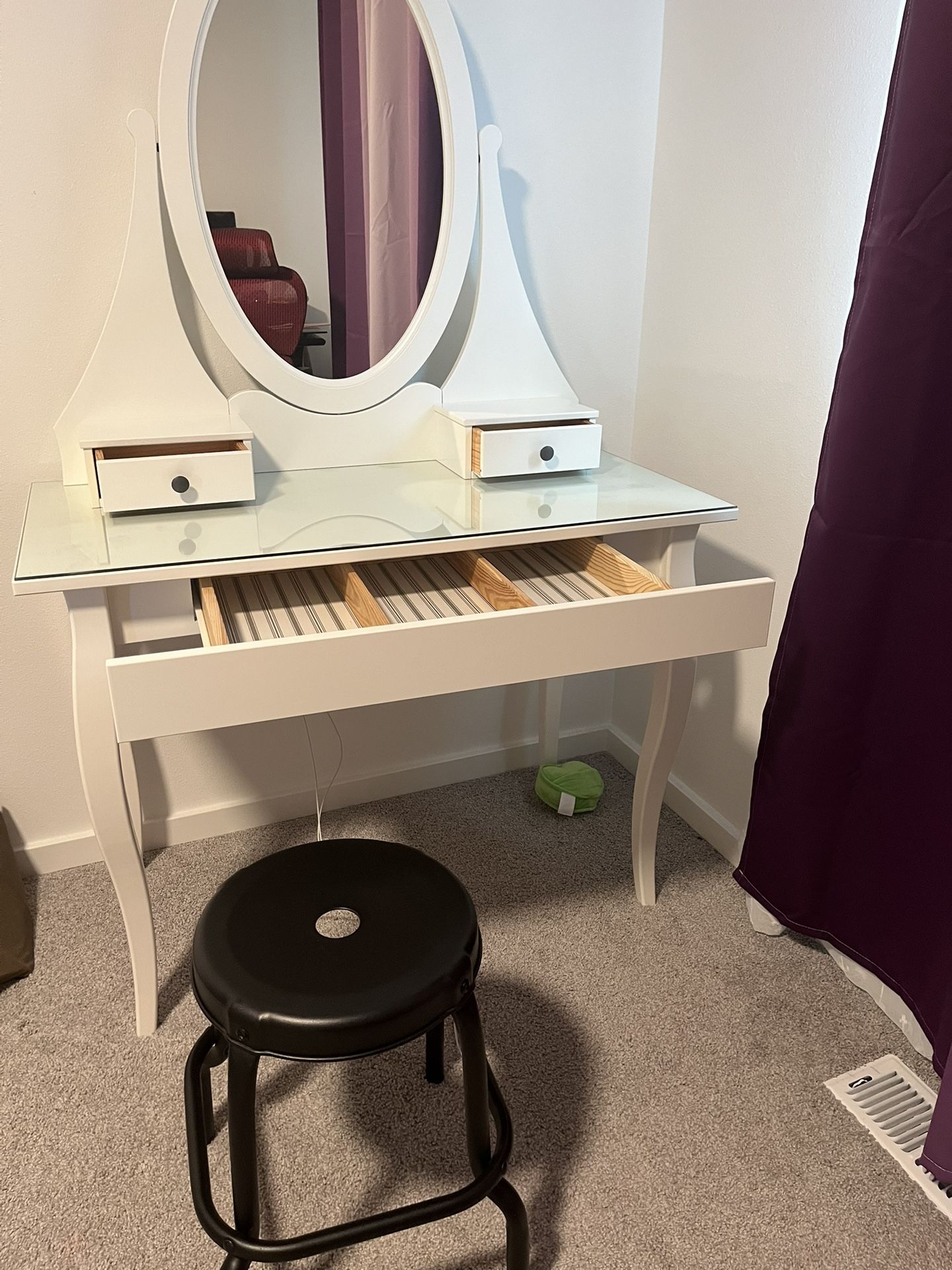 Vanity Table Dressing table with mirror