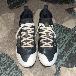 Under Armor Metal Cleats