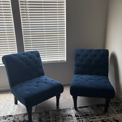 Accent Chairs 