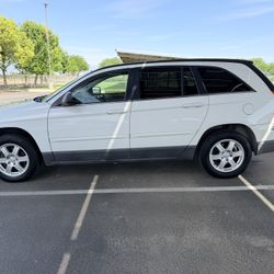 2006 Sports Wagon With  3rd Row Seating 