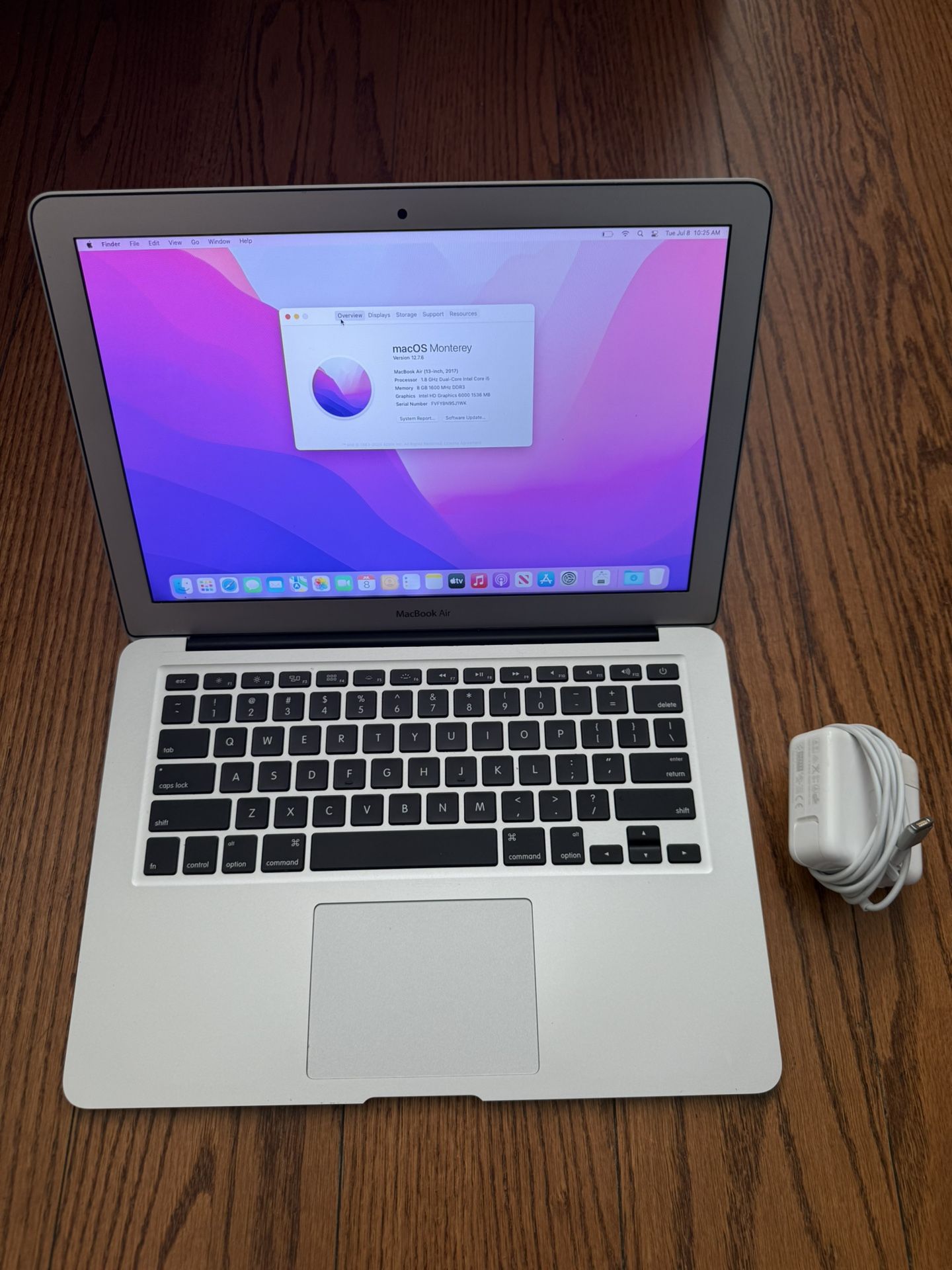 MacBook Air 13" 2017/8G RAM/128G SSD/Grade B /Fully Functional/Apple Charger/Good Battery